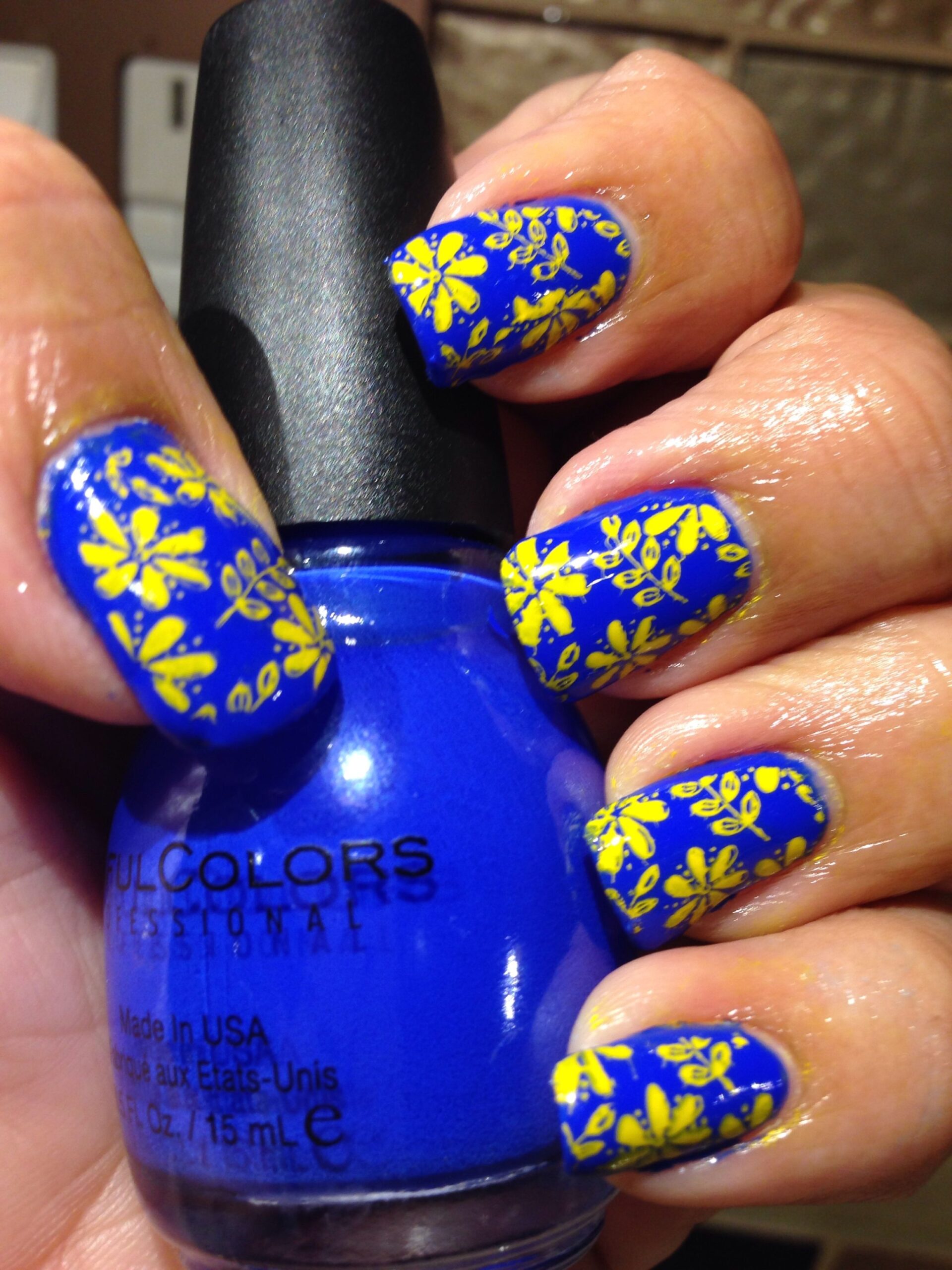 blue and yellow nail art designs Bulan 4 Royal blue & yellow  Yellow nails design, Yellow nails, Flower